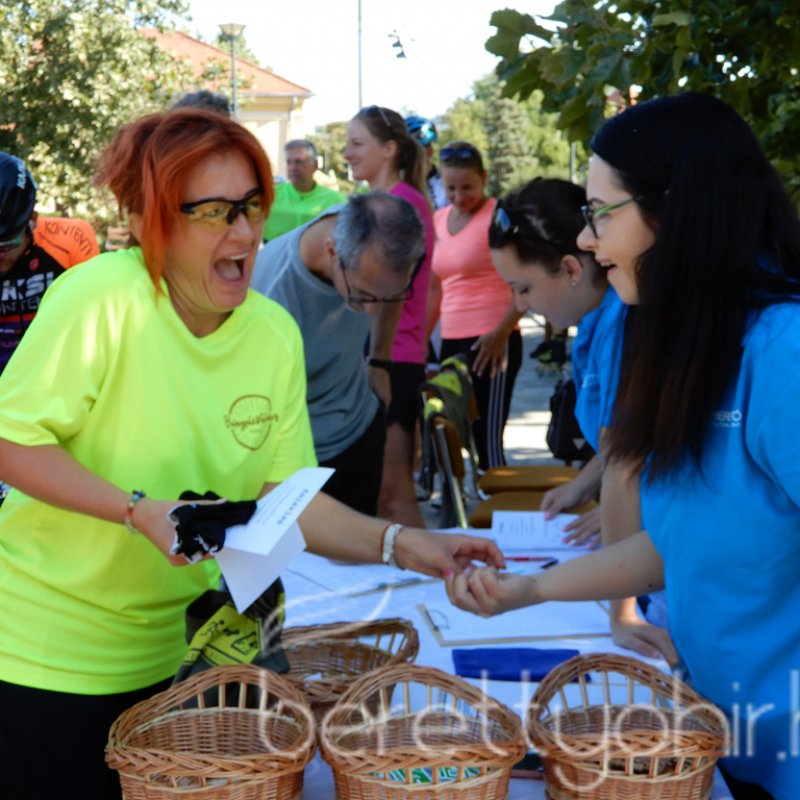 Kerékpártúra az autópályán 04